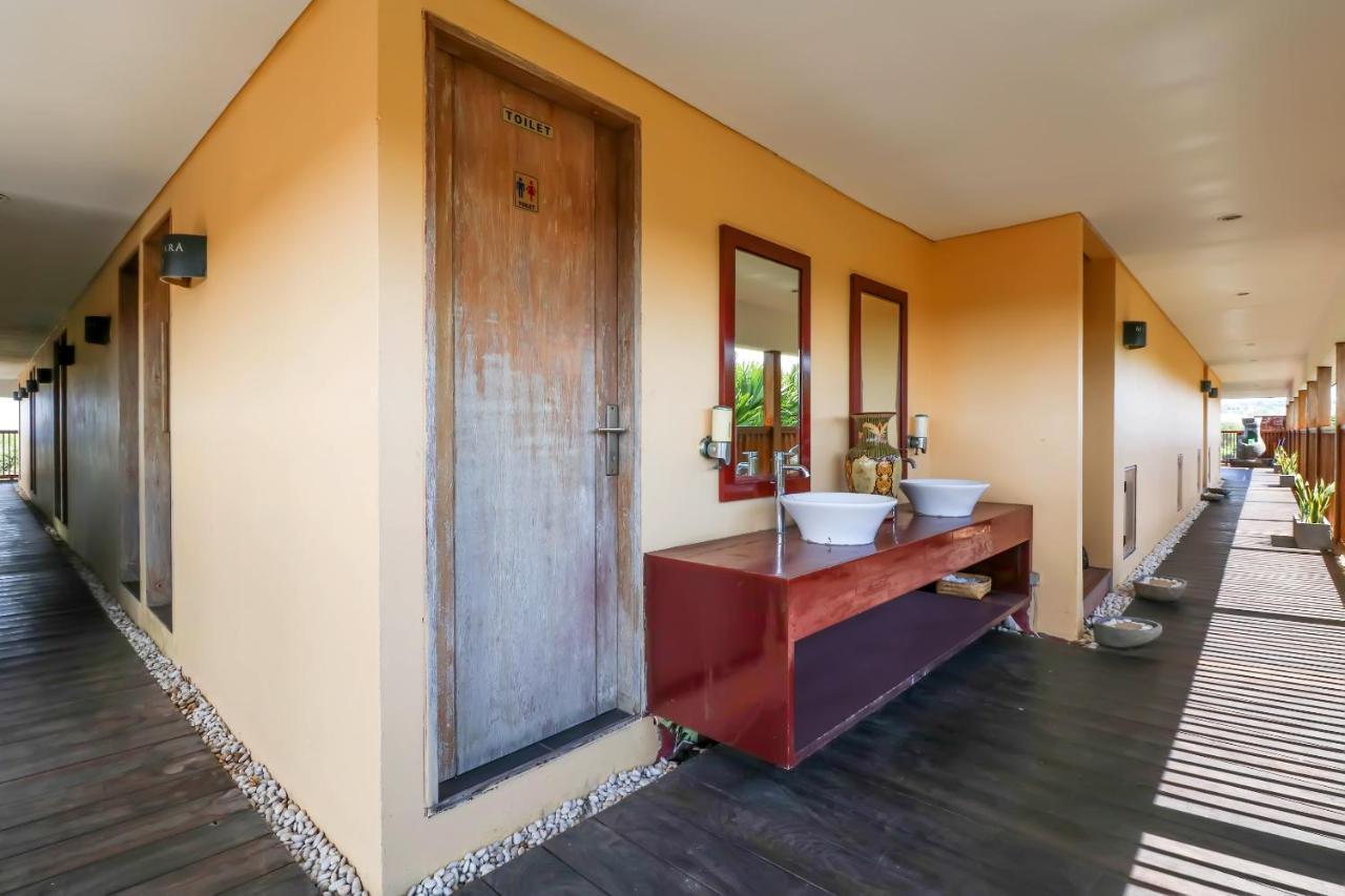 Capital O 2114 Grand Jimbaran Boutique Hotel المظهر الخارجي الصورة